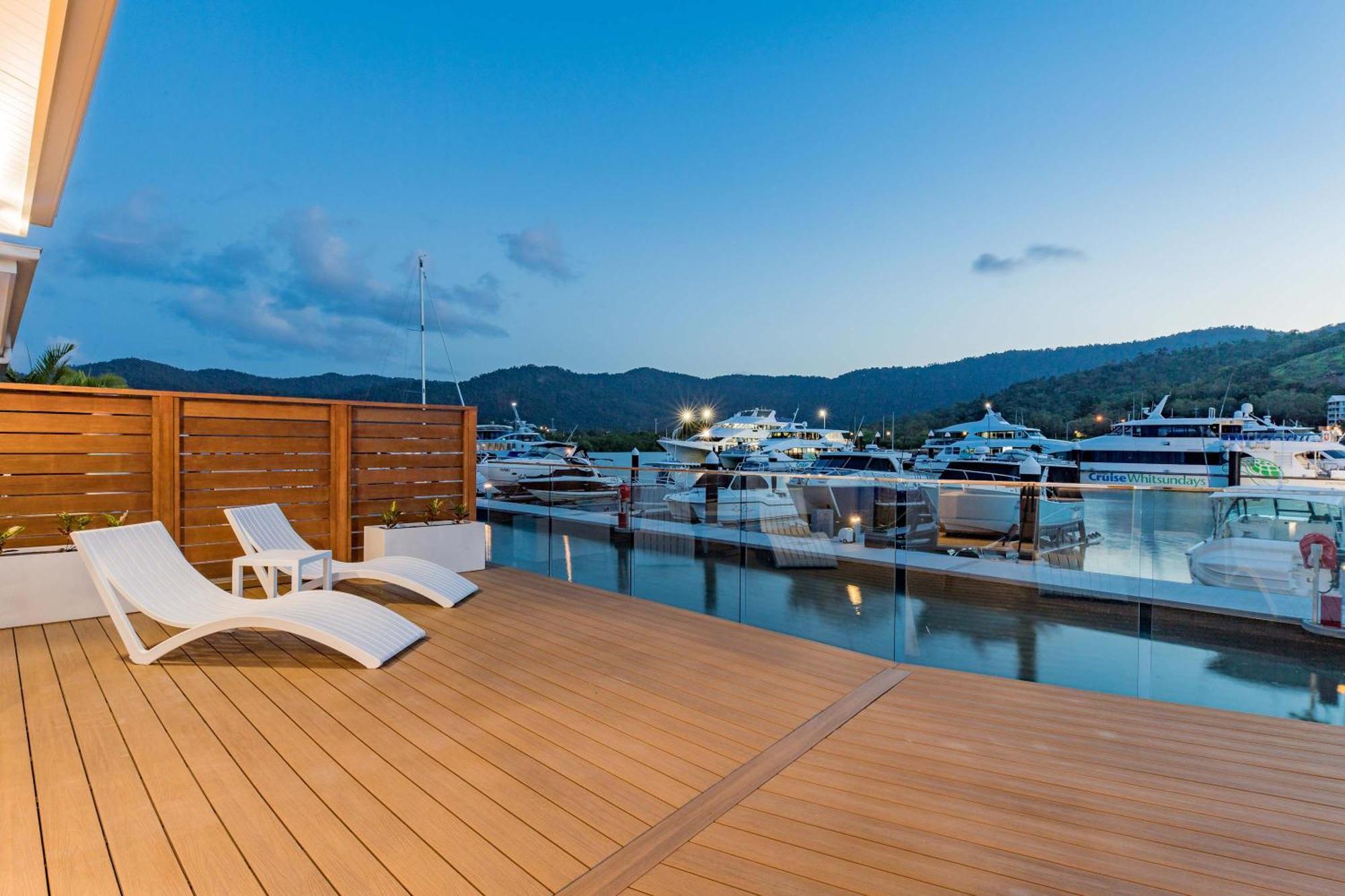 Whitsunday Waterfront Luxury At 19 The Cove