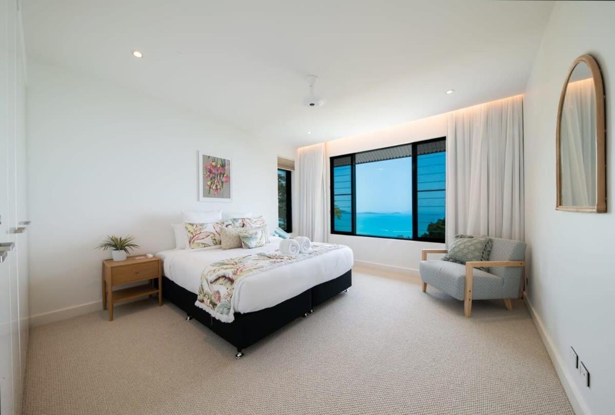 'whitsunday Blue' Luxury With Ocean Views Holiday home *