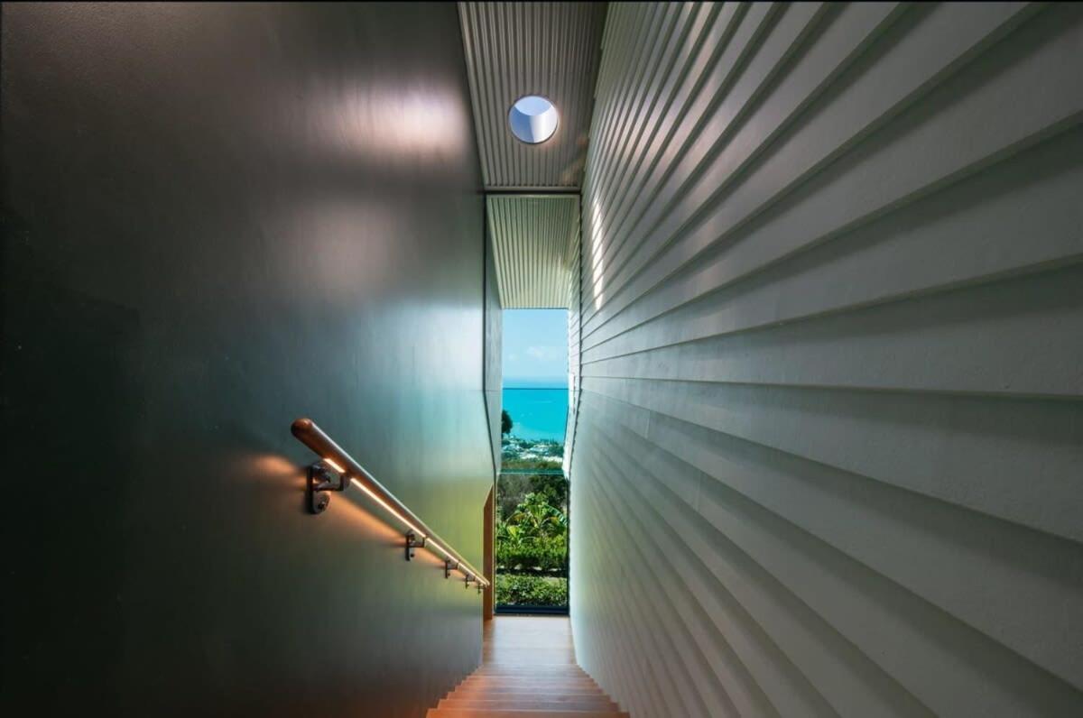 Holiday home 'whitsunday Blue' Luxury With Ocean Views *