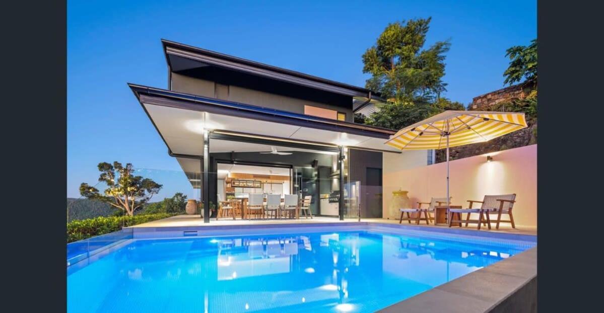 'whitsunday Blue' Luxury With Ocean Views Holiday home *