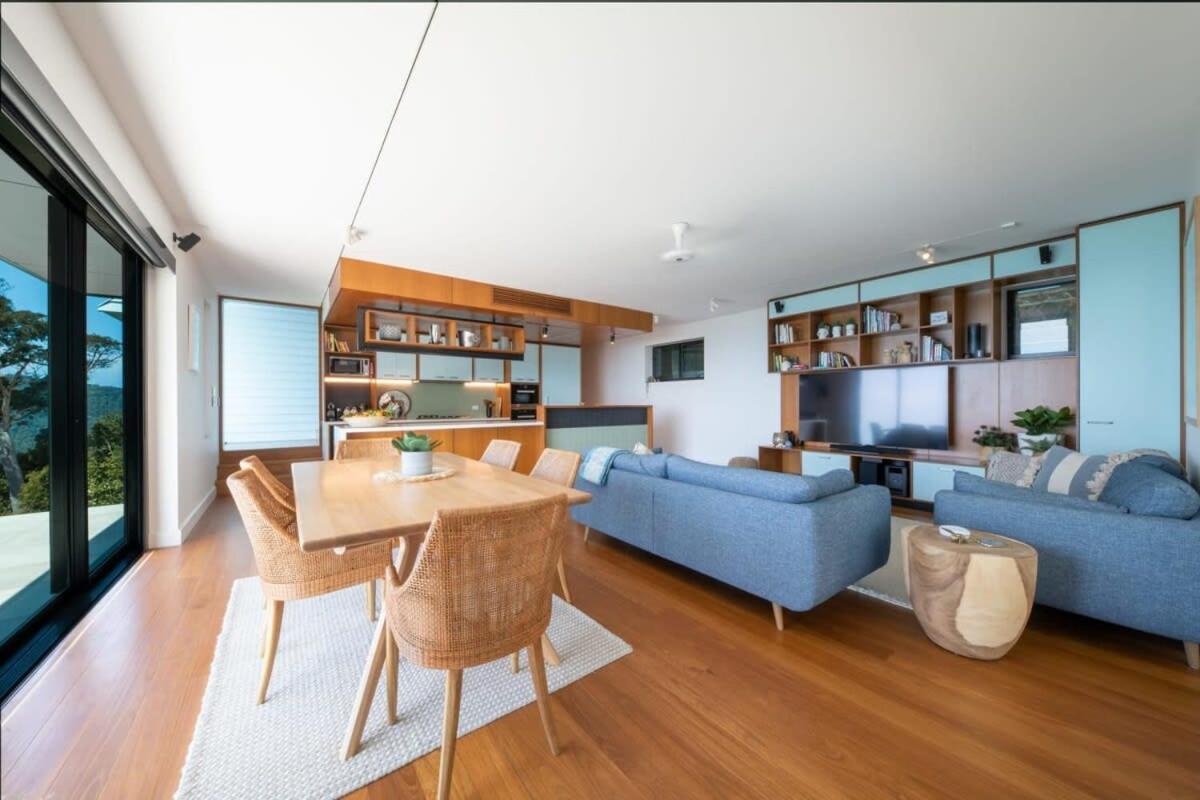'whitsunday Blue' Luxury With Ocean Views *