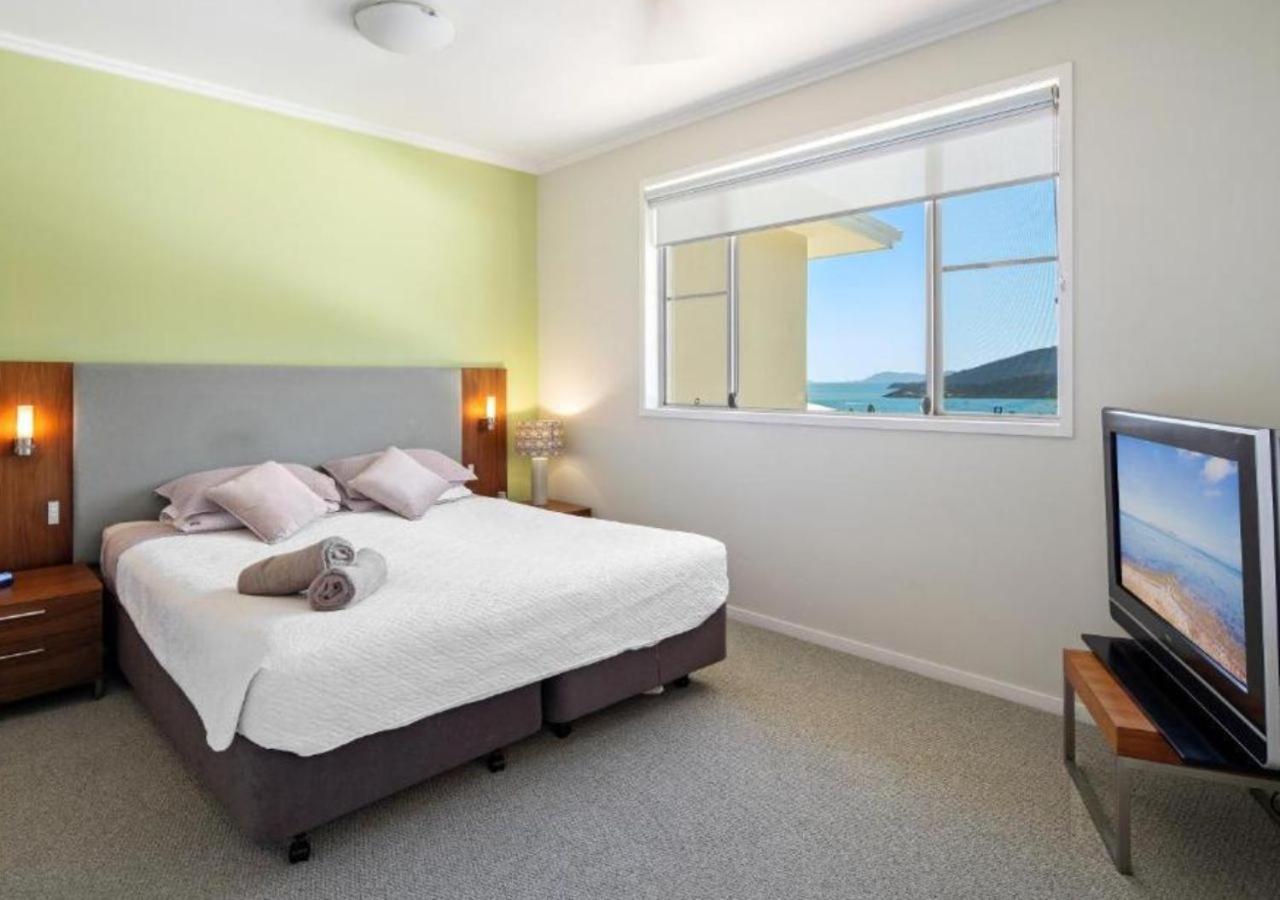 Apartment 52 Airlie Beauty At The Summit