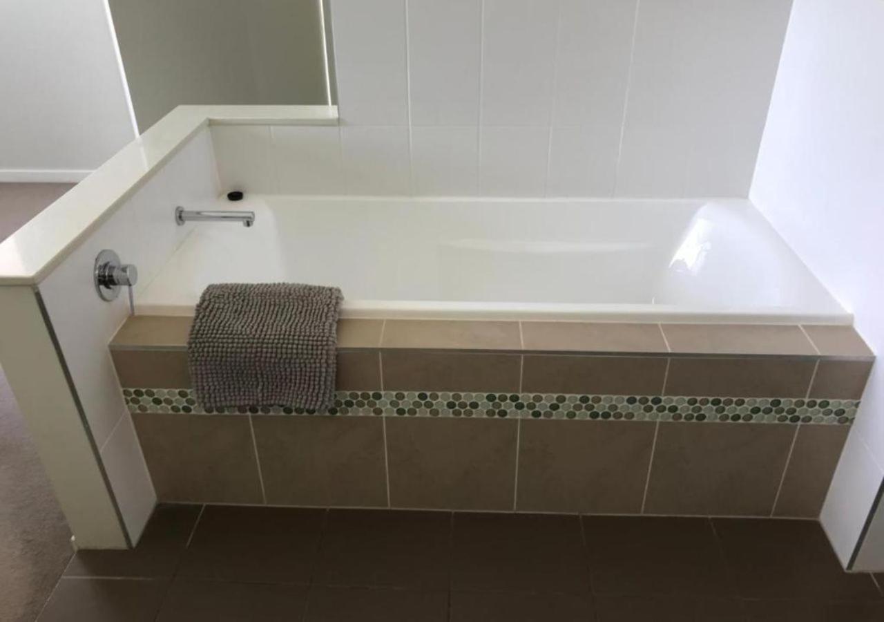 Apartment 52 Airlie Beauty At The Summit Airlie Beach