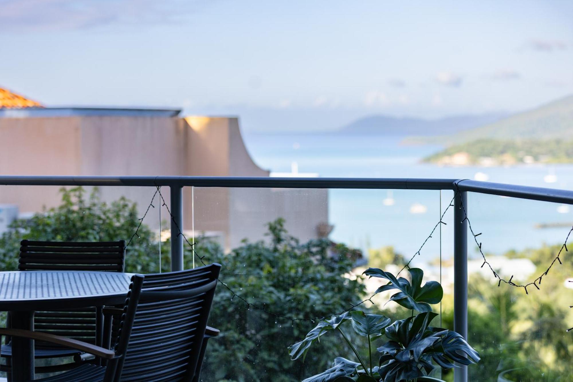 Apartment Seaview Serenity Whitsundays Airlie Beach