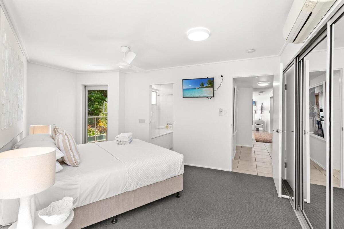 Searene By The Sea * Airlie Beach
