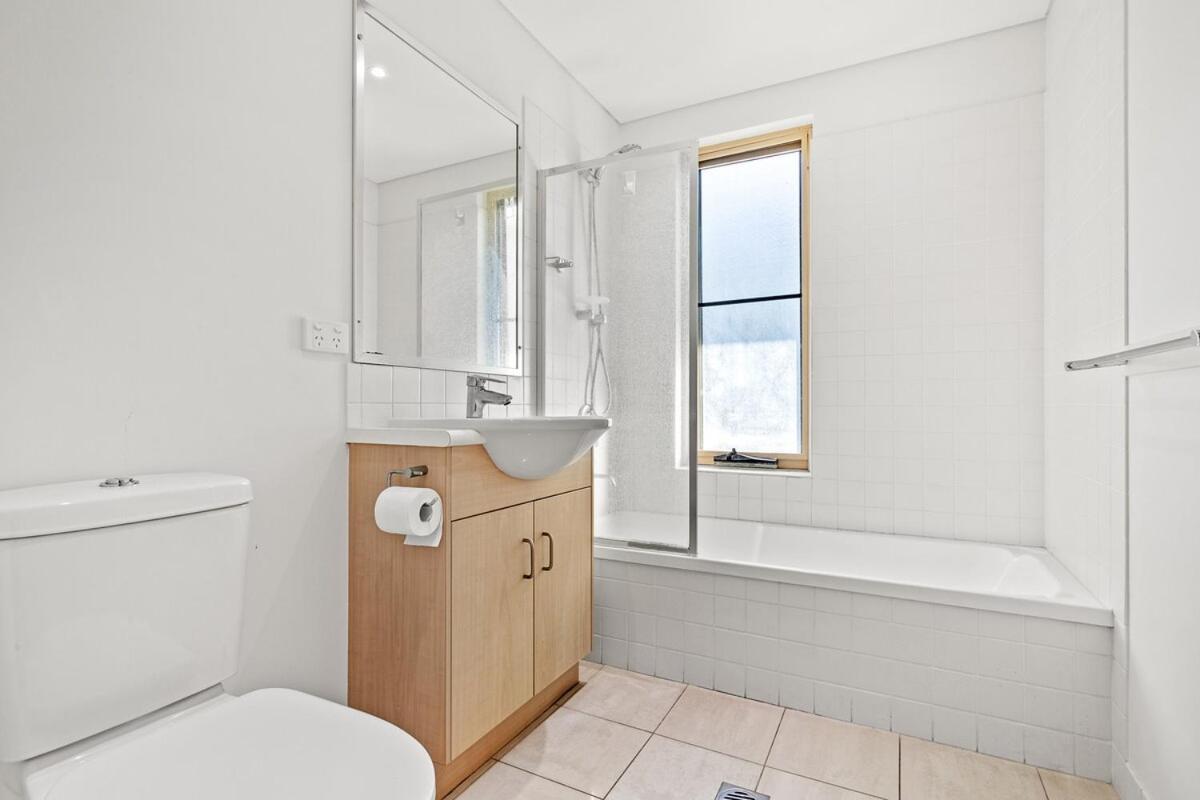 The Crabpot Apartment Airlie Beach