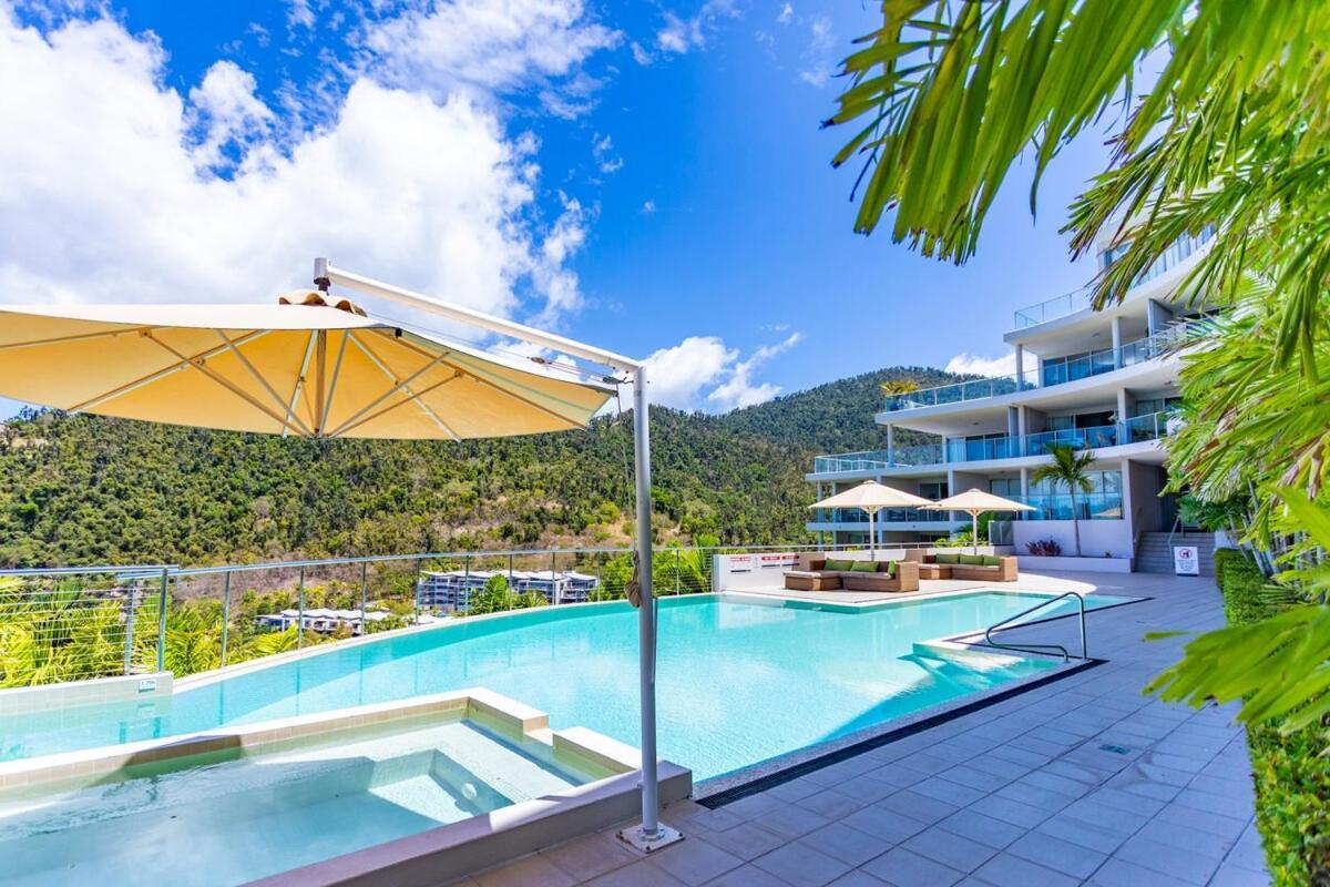 Seaviews At Searene, Spacious, Pool & Free Wifi Airlie Beach