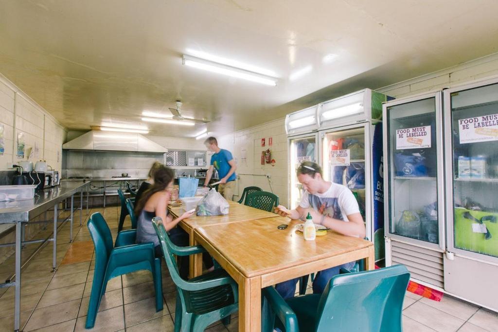 Global Backpackers Airlie Beach *