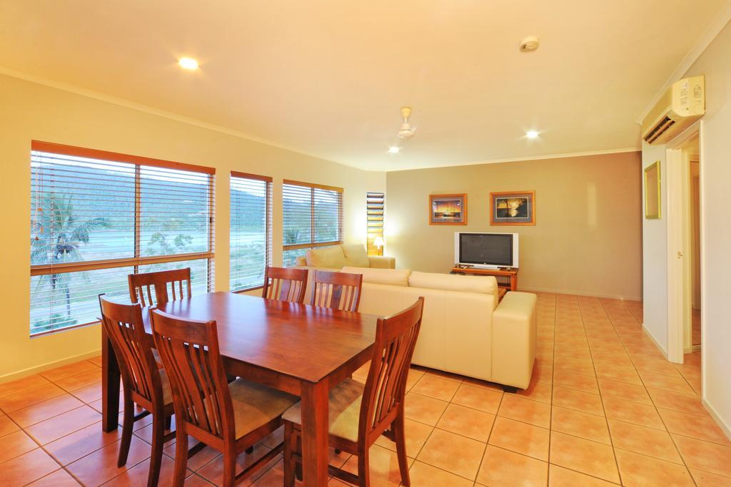 At Boathaven Bay 4*