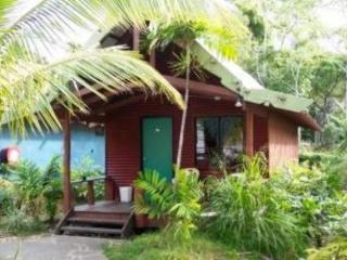 The Hostel, Airlie *