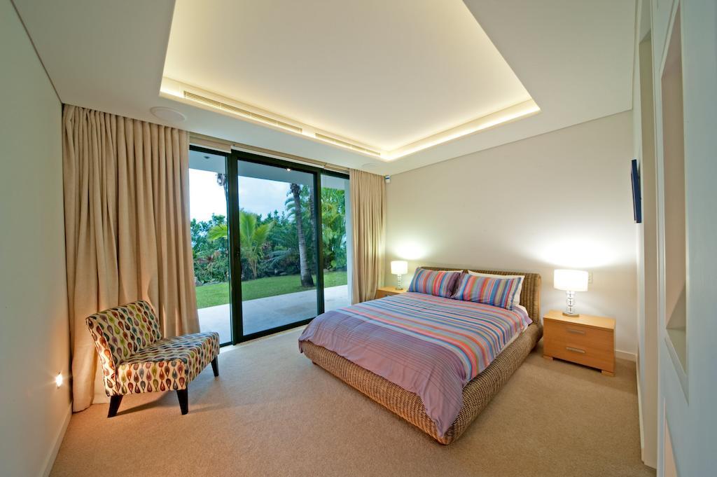 One Oceanview Apartment *