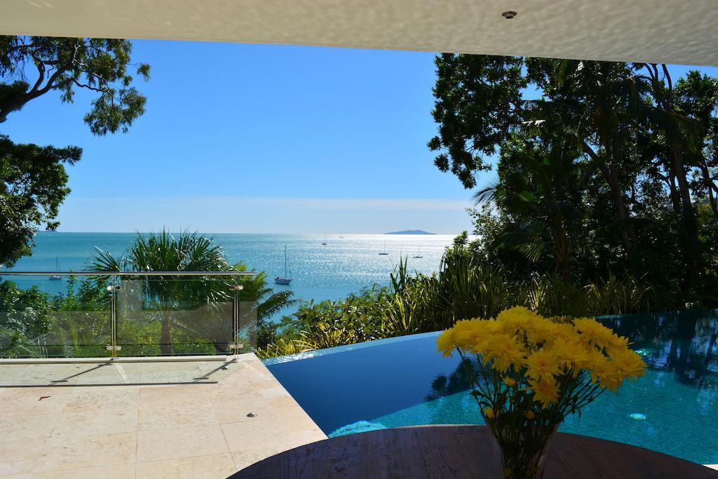 Apartment One Oceanview Airlie Beach