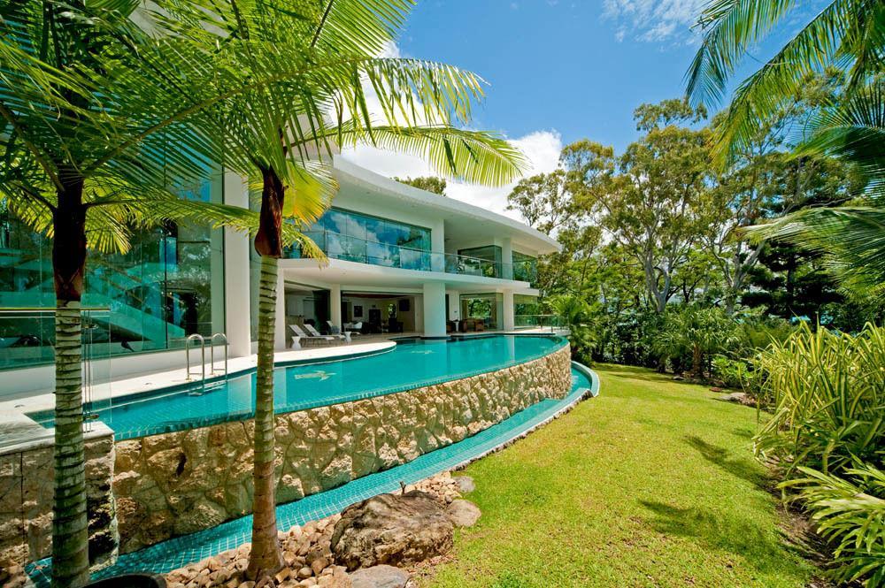 One Oceanview * Airlie Beach