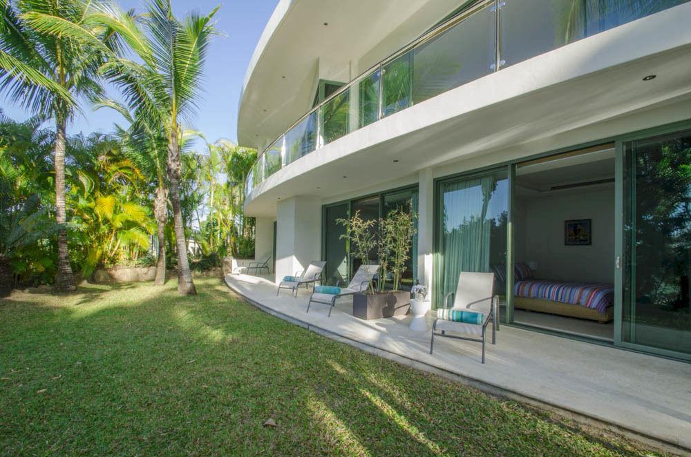 One Oceanview * Airlie Beach