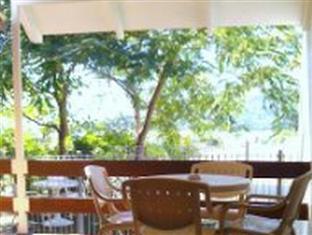 Airlie Seaview