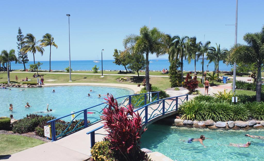 Montipora Unit 3 - In The Heart Of Airlie, Wi-Fi And Netflix Apartment *