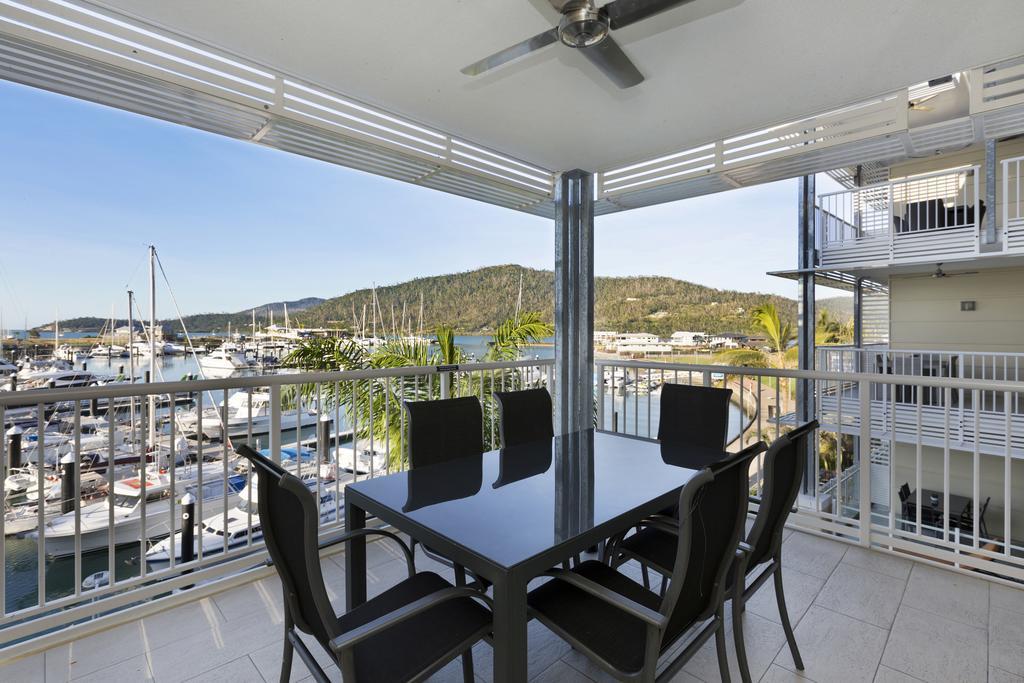 Boathouse Port Of Airlie *