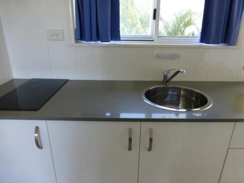 Airlie Court Units Aparthotel Airlie Beach