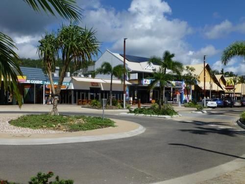 Airlie Court Units Aparthotel Airlie Beach