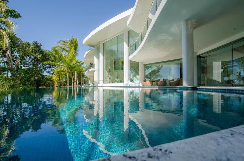One Oceanview * Airlie Beach