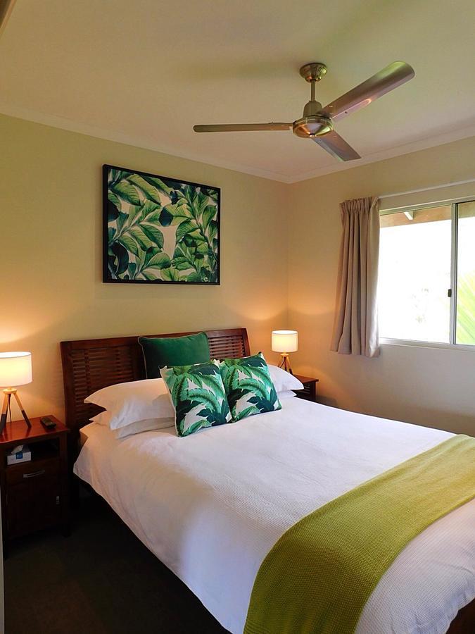 Apartment Watersons At Airlie *