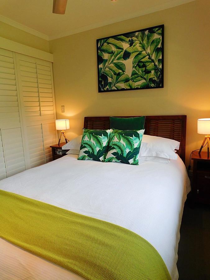 Apartment Watersons At Airlie *