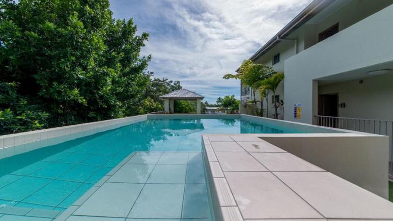 Apartment Watersons At Airlie Airlie Beach