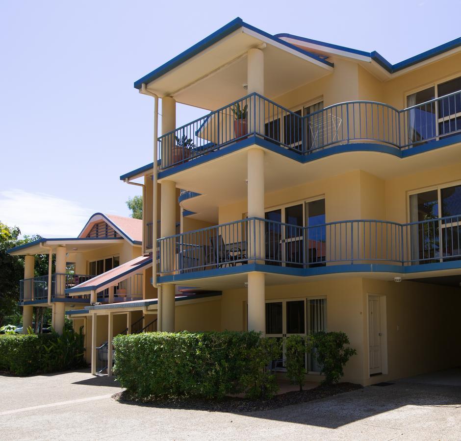 Court - Airlie * Airlie Beach