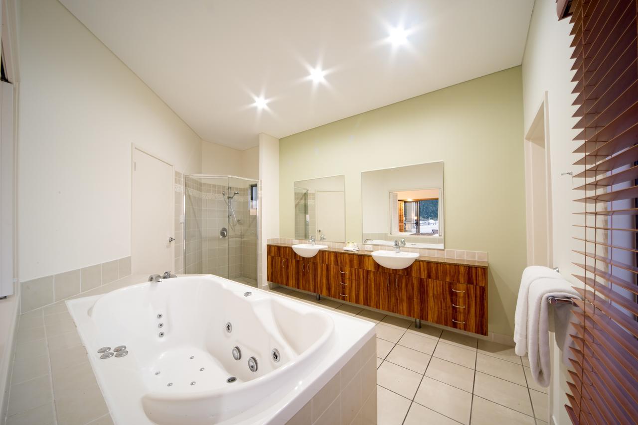 Portside Whitsunday Luxury 4* Airlie Beach