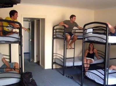 Hostel Global Backpackers Airlie Beach *