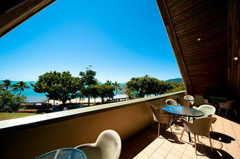 Airlie Waterfront - Hotel Airlie Beach