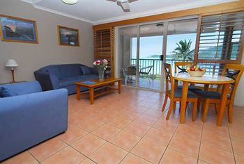 At Boathaven Bay 4*