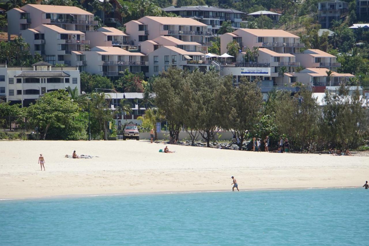 Airlie Seaview 4*
