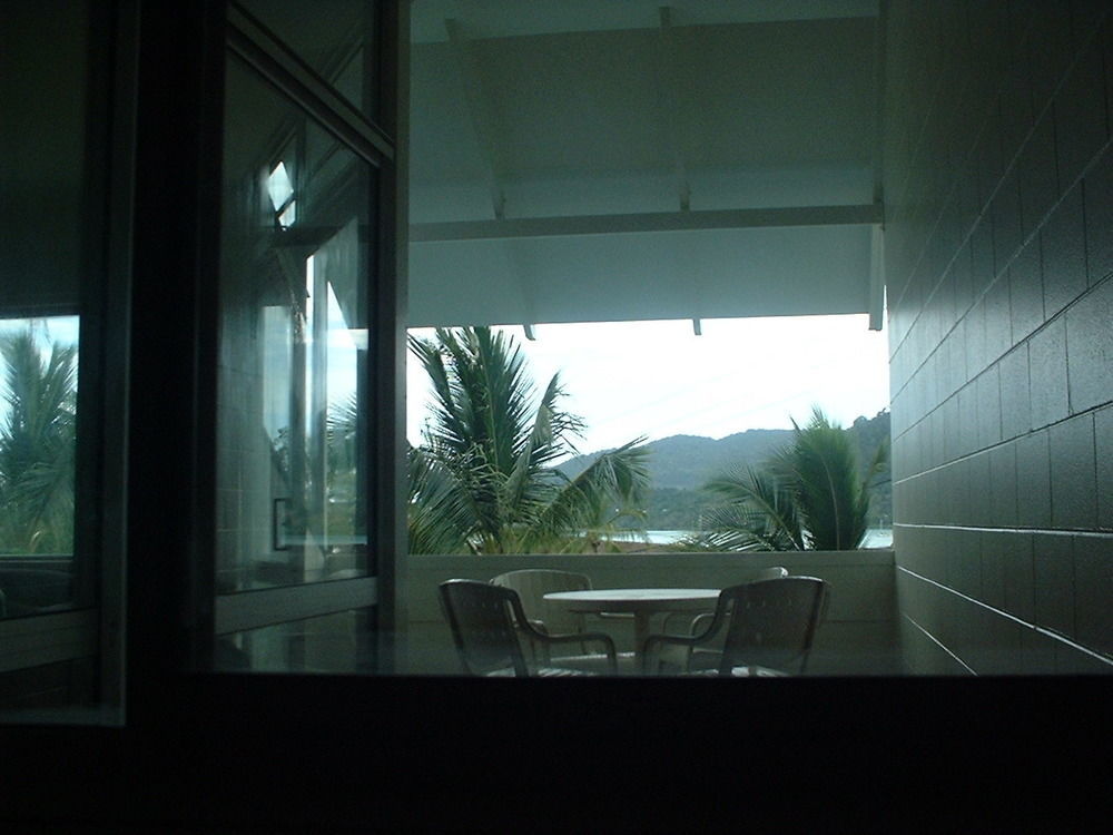 Airlie Seaview Aparthotel