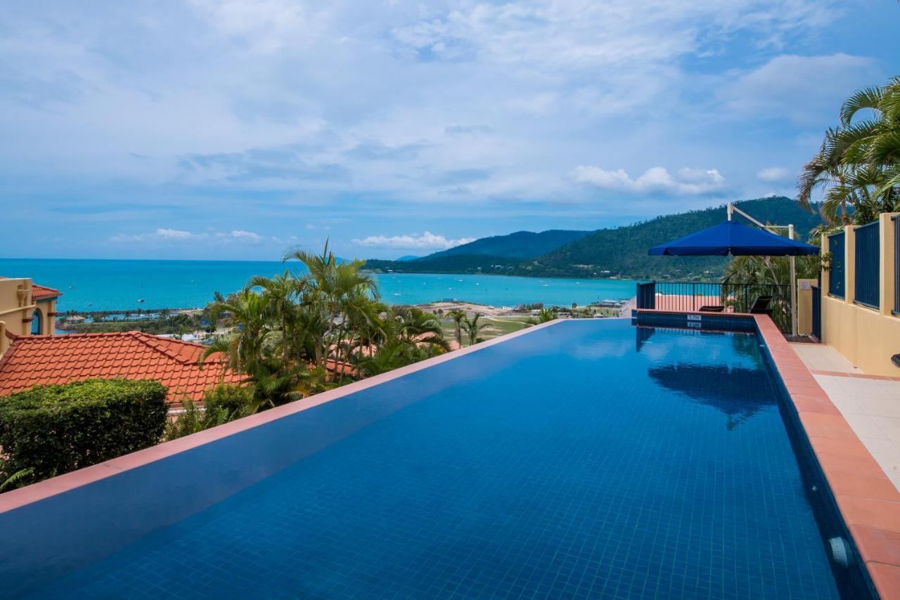 Apartment Magnificence At Airlie *
