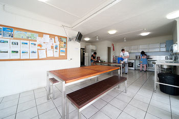 Airlie Waterfront - 2*