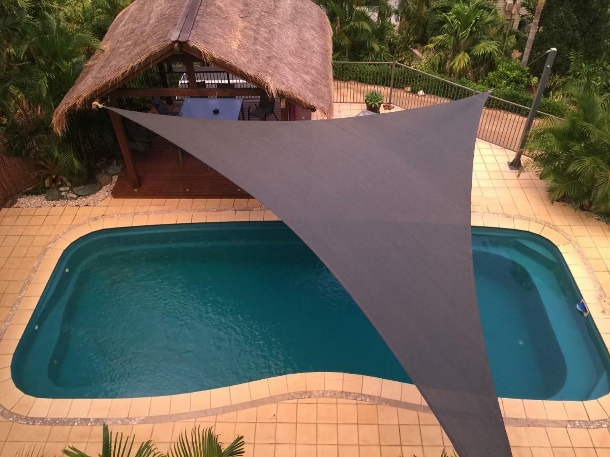 Bed & Breakfast Island Views 4*