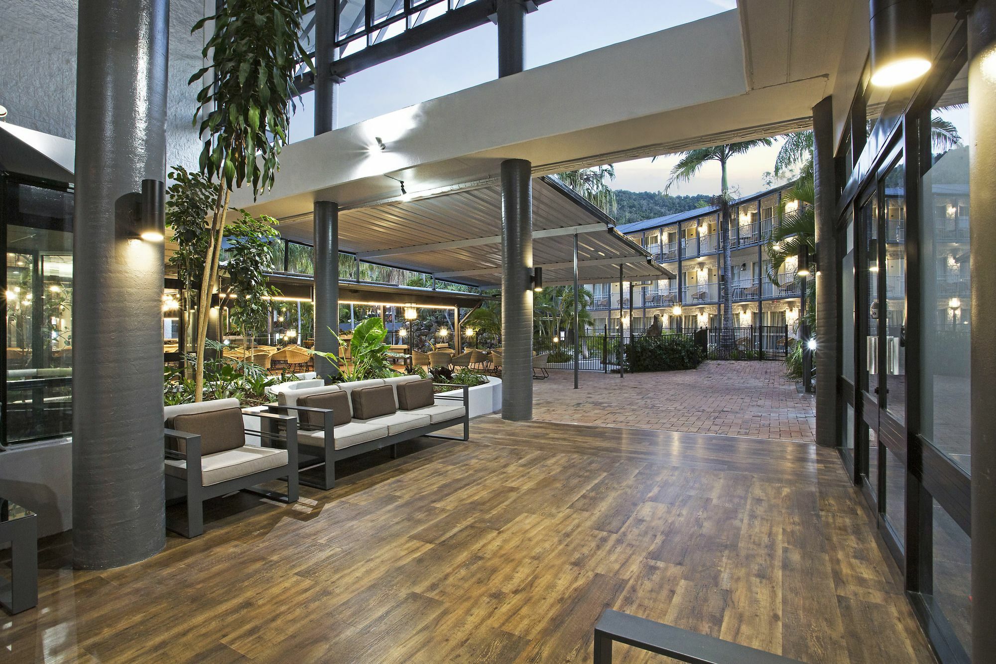 Mantra Club Croc Airlie Beach