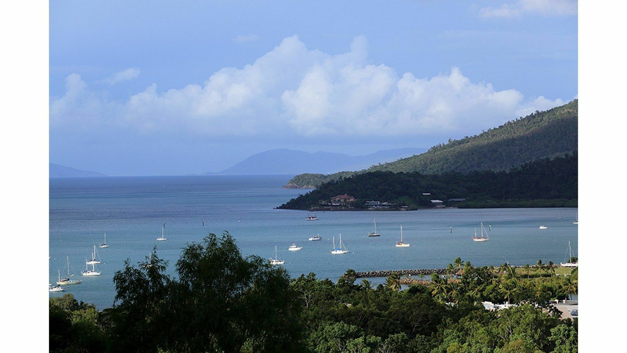 Holiday home Laguna Views - Airlie *