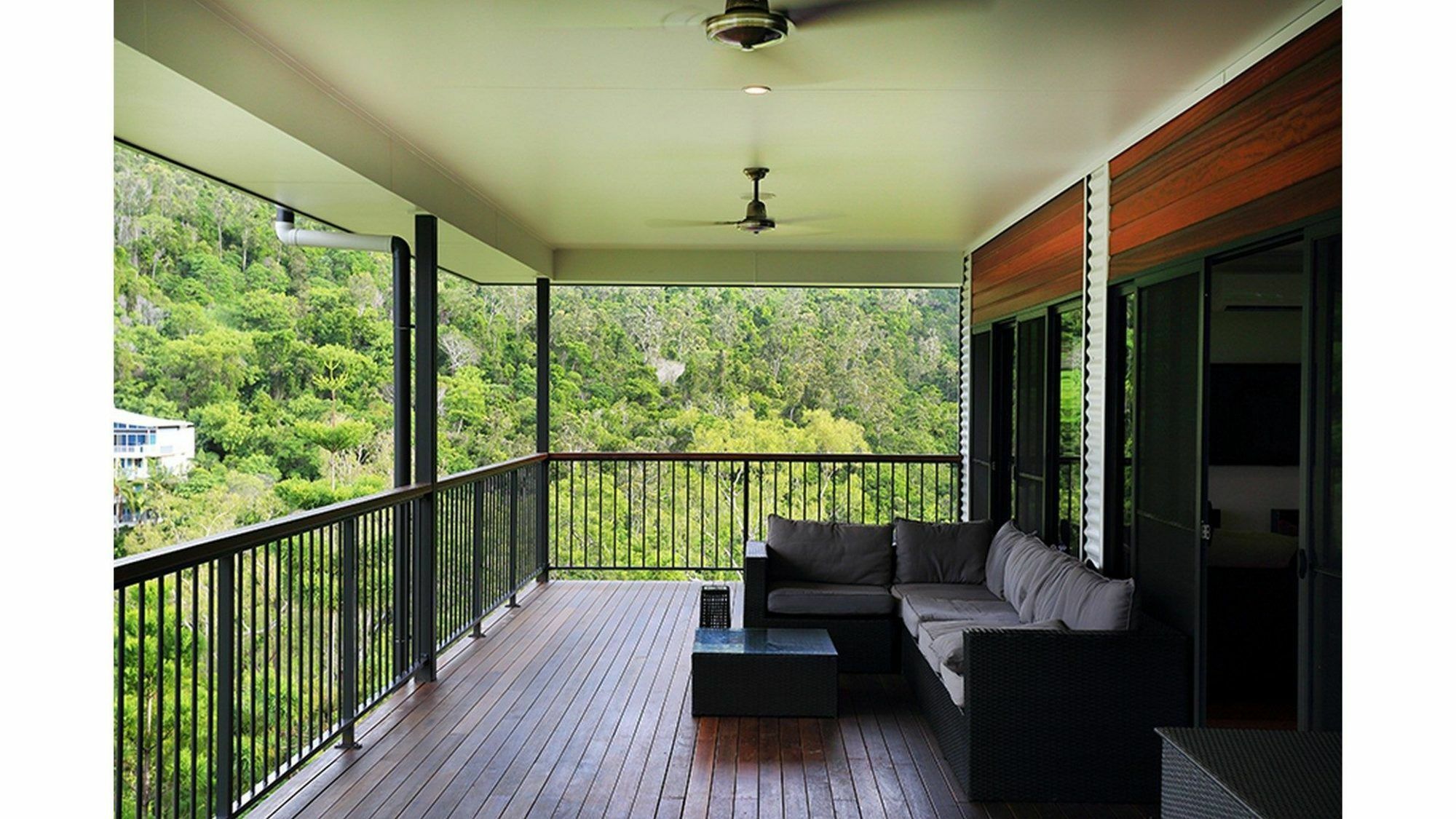 Laguna Views - Airlie Holiday home Airlie Beach