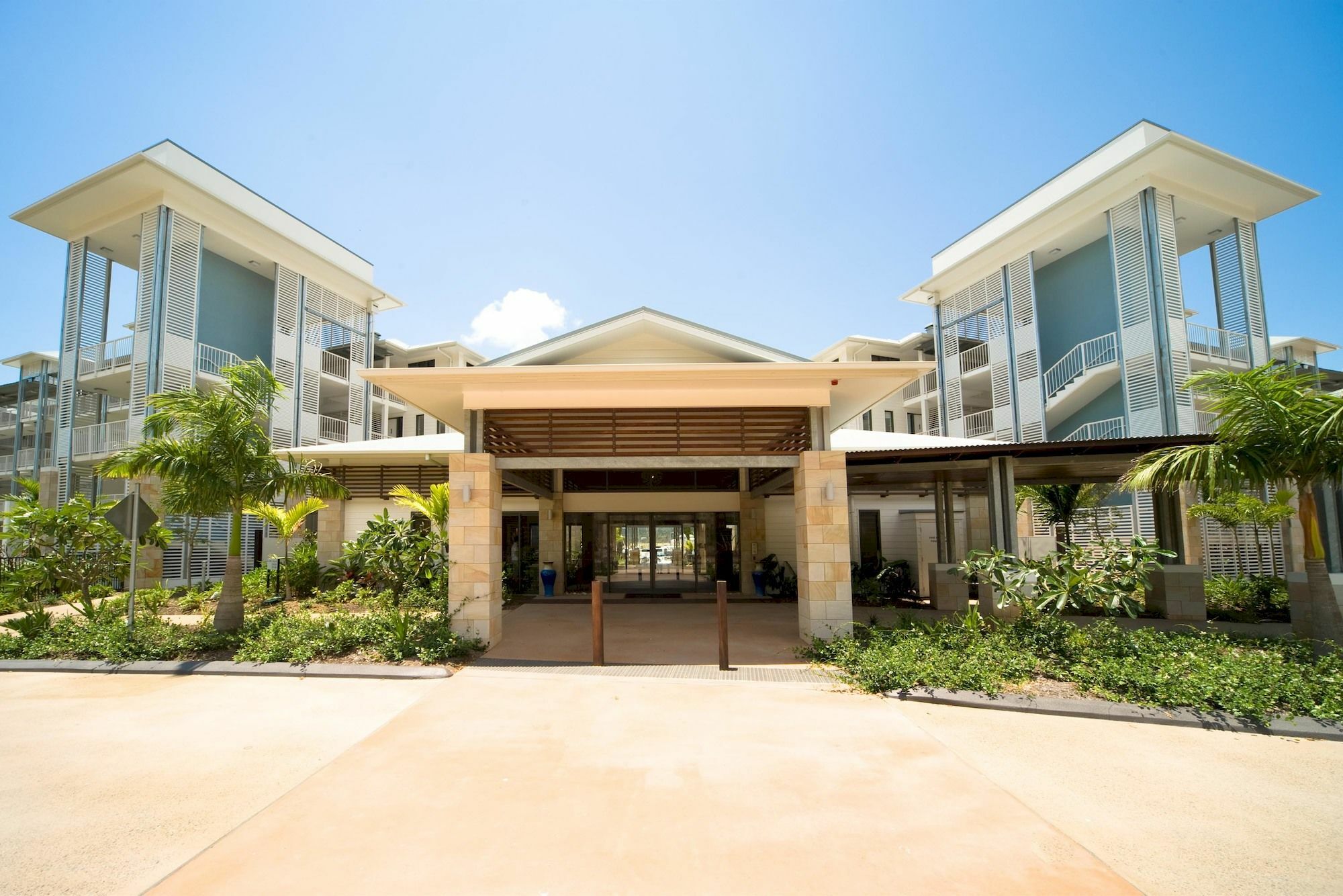 Aparthotel The Boathouse 4*