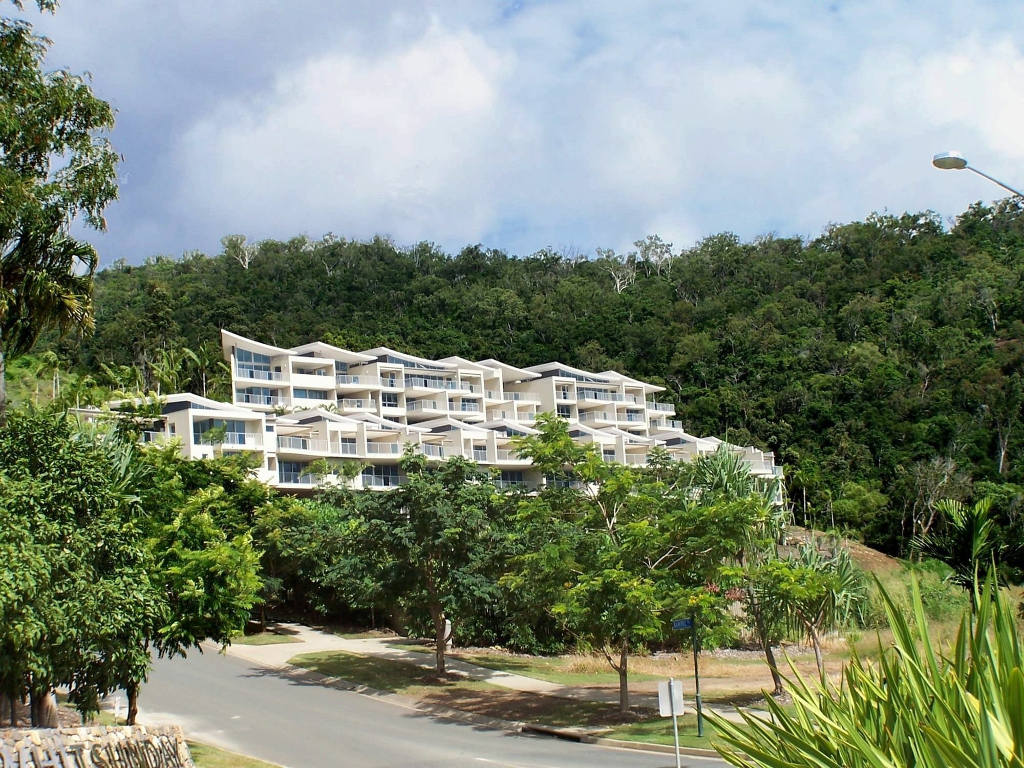 Grand Mercure Azure Sea Whitsundays *