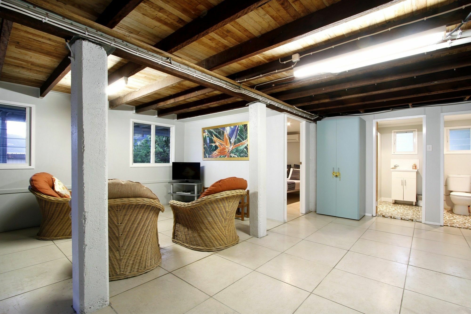 Norm's House - Airlie