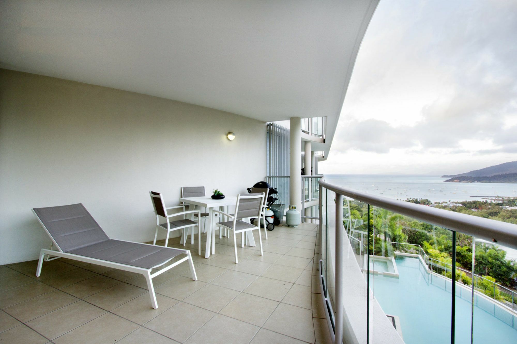 Serenity Views - Airlie *