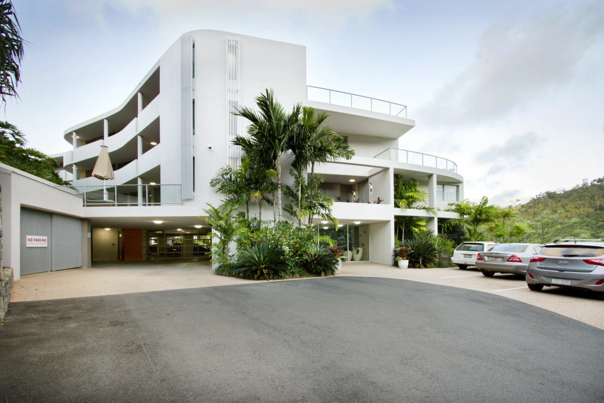 Serenity Views - Airlie * Airlie Beach