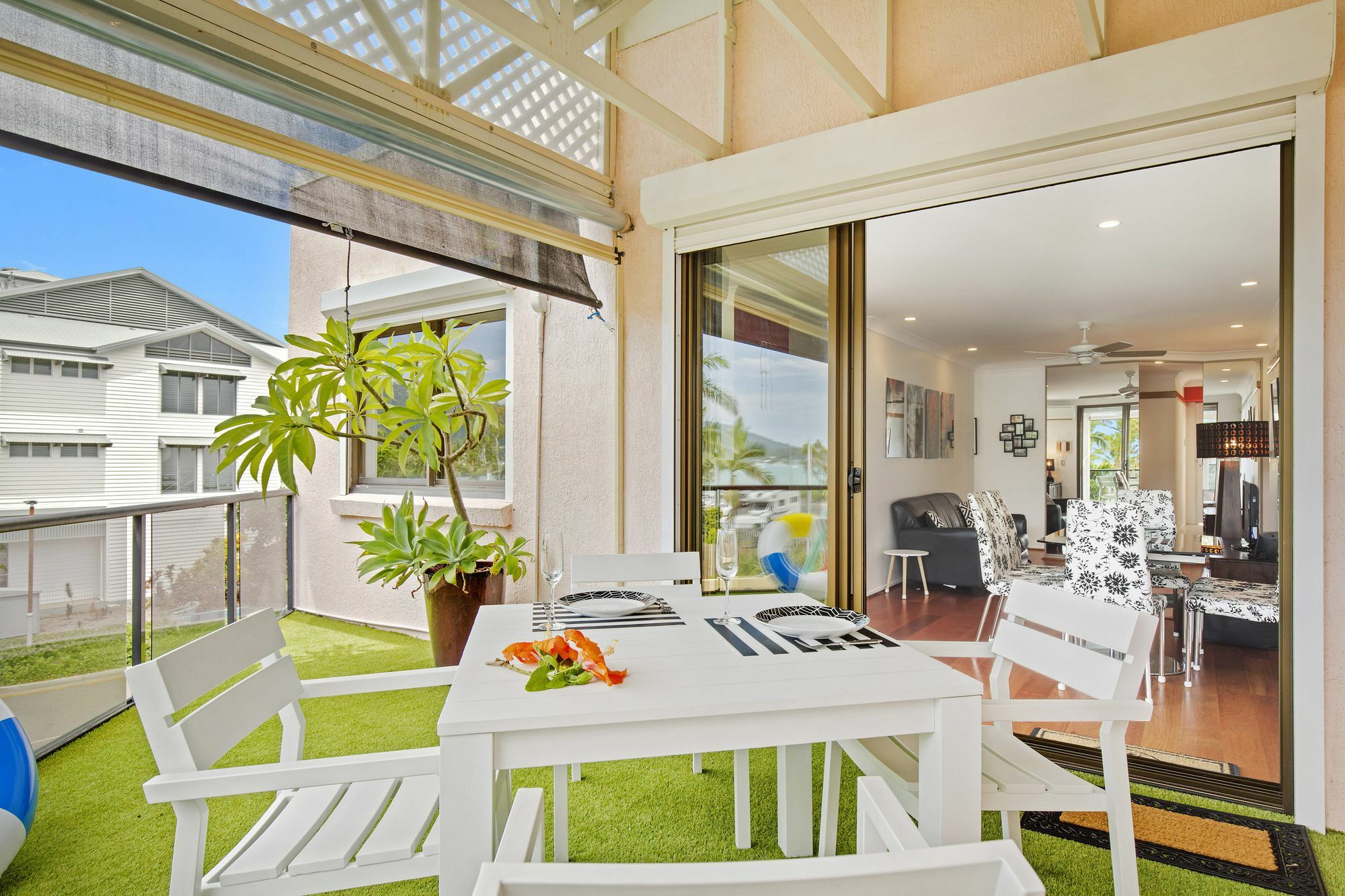 Apartment Montipora On The Waterfront Airlie Beach