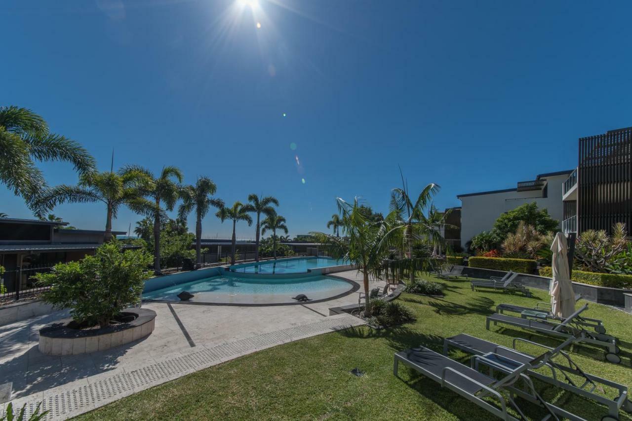 Executive On Whisper Bay - Cannonvale Airlie Beach