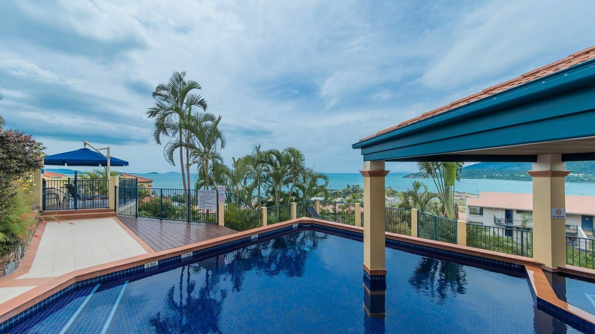 Magnificence At Airlie * Airlie Beach