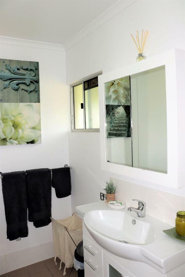 Apartment Watersons At Airlie