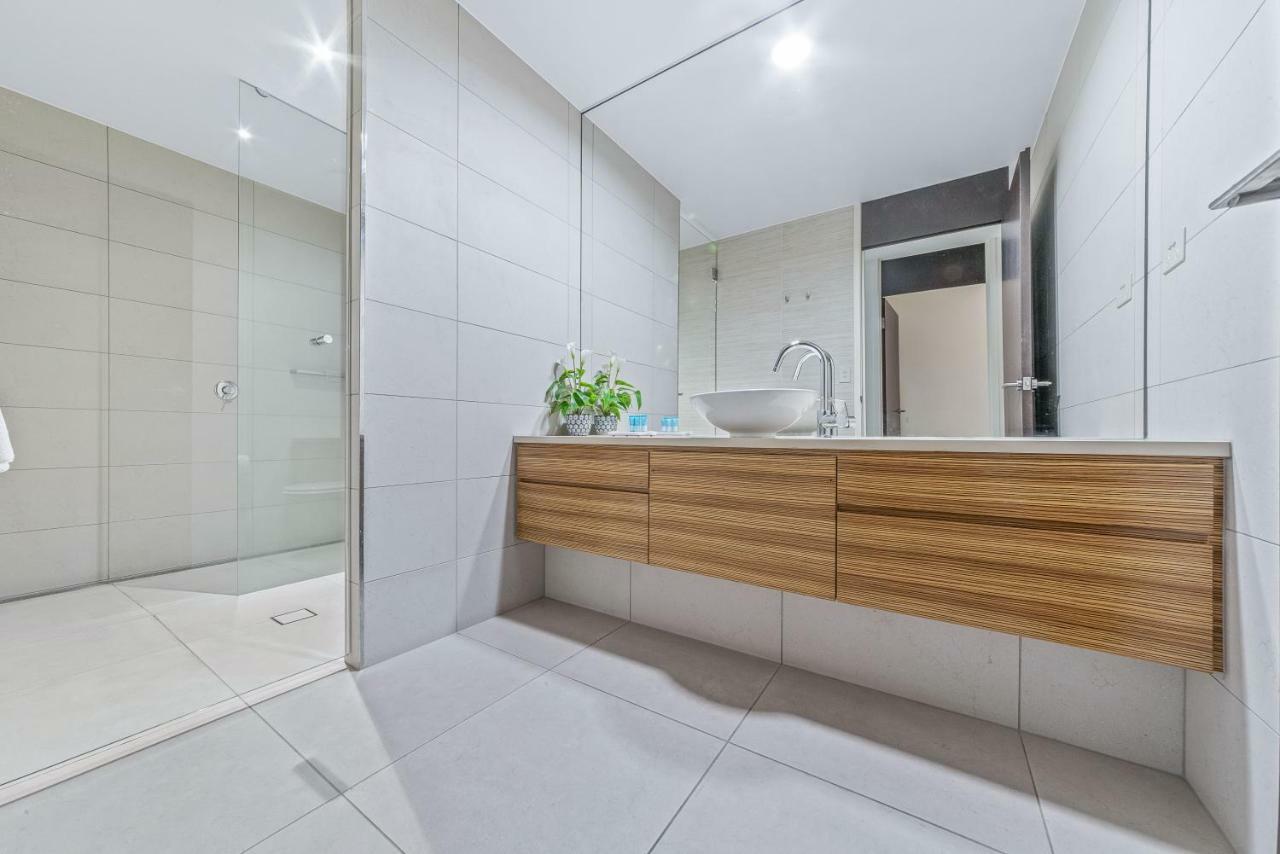 Executive On Whisper Bay - Cannonvale *